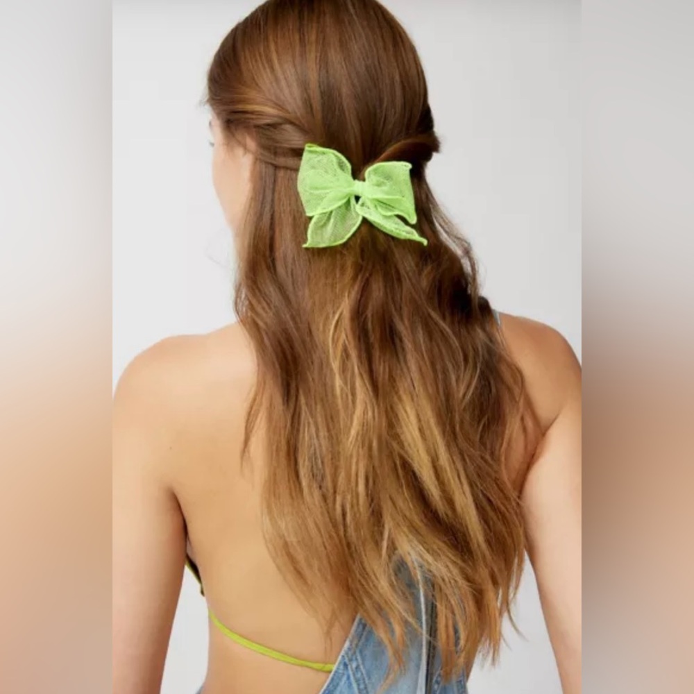 NWT Urban Outfitters Mesh Bow Barrette Set of 2 Clips